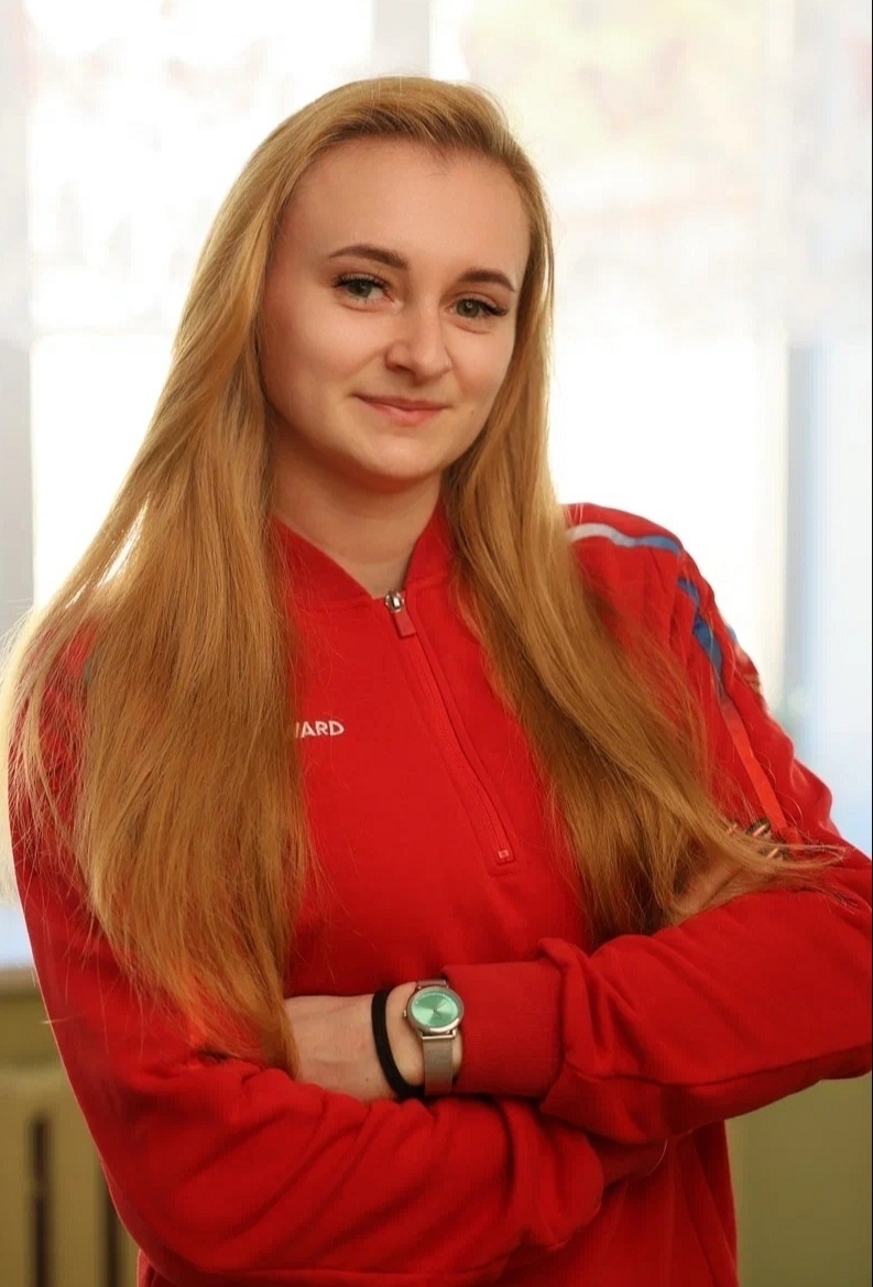 Карнафель Елена Владимировна.